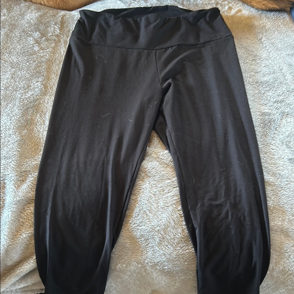 Black Yoga Pants